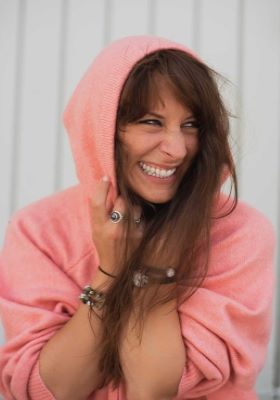 Nina Janke - Profilbild 3 Nina Janke - Profilbild 3
