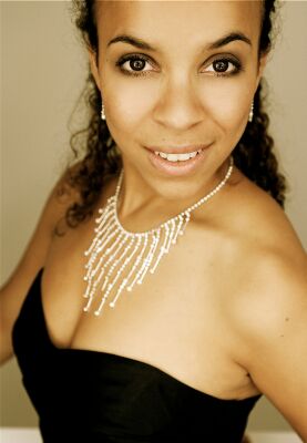 Amani Robinson - Profilbild 1 Amani Robinson - Profilbild 1