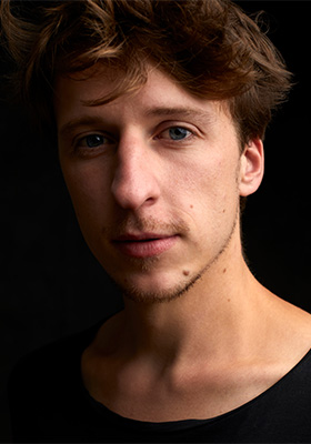 Simon Latzer - Profilbild 1 Simon Latzer - Profilbild 1