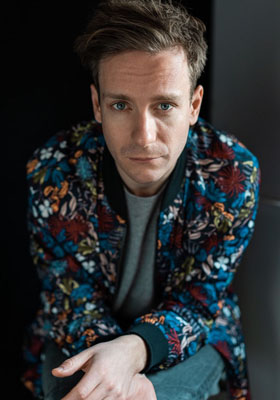 Max Rothbart - Profilbild 2 Max Rothbart - Profilbild 2