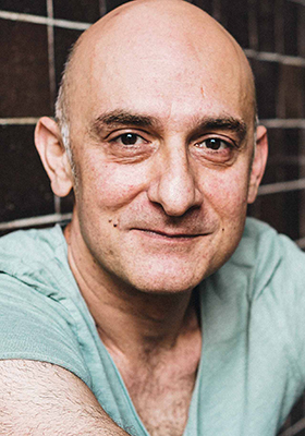 Aki Tougiannidis - Profilbild 1 Aki Tougiannidis - Profilbild 1