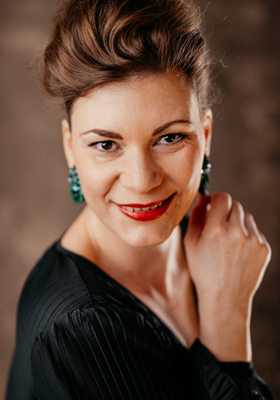 Romina Bursy - Profilbild 2 Romina Bursy - Profilbild 2