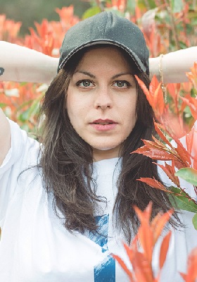 Perrine Martin - Profilbild 1 Perrine Martin - Profilbild 1