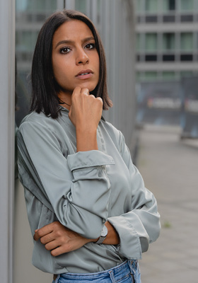 Zühre Nur - Profilbild 1 Zühre Nur - Profilbild 1