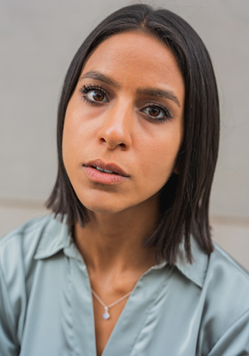 Zühre Nur - Profilbild 4 Zühre Nur - Profilbild 4