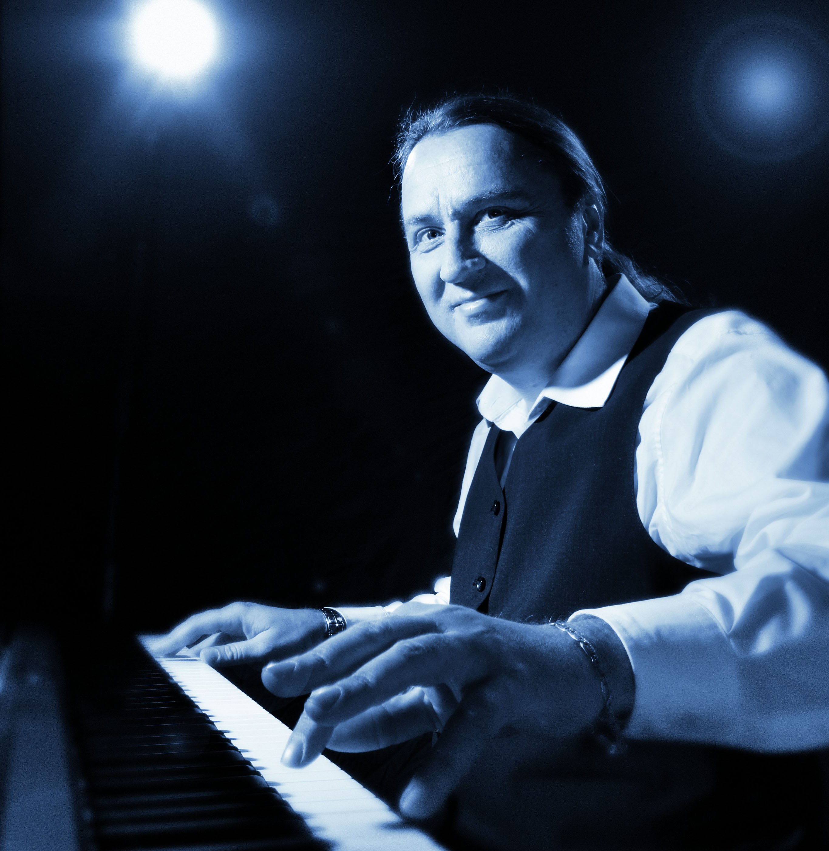 Alex am Piano - Profilbild 1 Alex am Piano - Profilbild 1