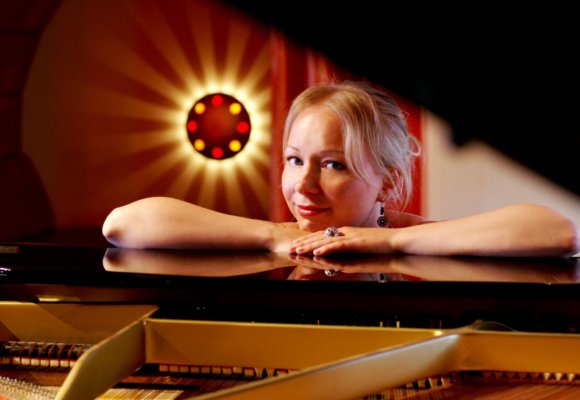Marta Helmin - Profilbild 2 Marta Helmin - Profilbild 2
