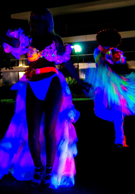 Miss Roxana - LED/Schwarzlichtshow - Profilbild 2 Miss Roxana - LED/Schwarzlichtshow - Profilbild 2