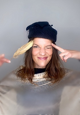 Orélie Zauberkunst - Profilbild 2 Orélie Zauberkunst - Profilbild 2