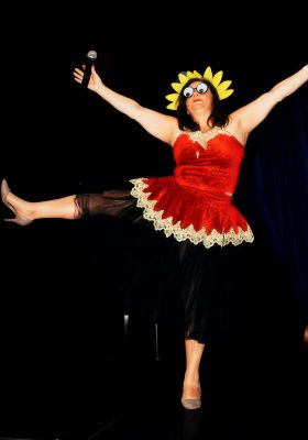 Ramona Schneider - Comedy - Profilbild 1 Ramona Schneider - Comedy - Profilbild 1