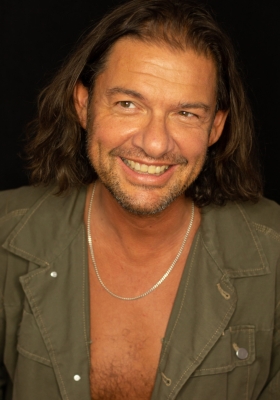 Alfredo K. - Profilbild 6 Alfredo K. - Profilbild 6