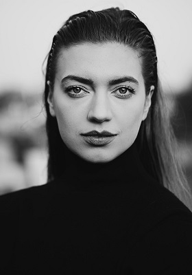 Denise M. - Profilbild 6