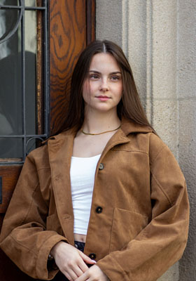 Emilia M. - Profilbild 3 Emilia M. - Profilbild 3
