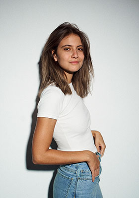 Lara Niculina - Profilbild 1 Lara Niculina - Profilbild 1