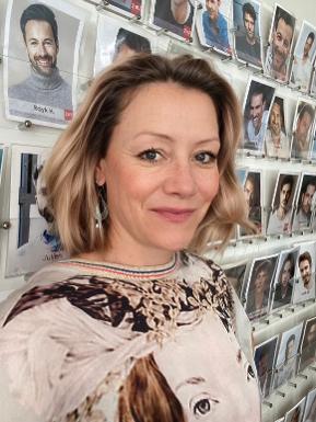 Portrait von Jennifer Harre in ihrem Büro Portrait von Jennifer Harre in ihrem Büro