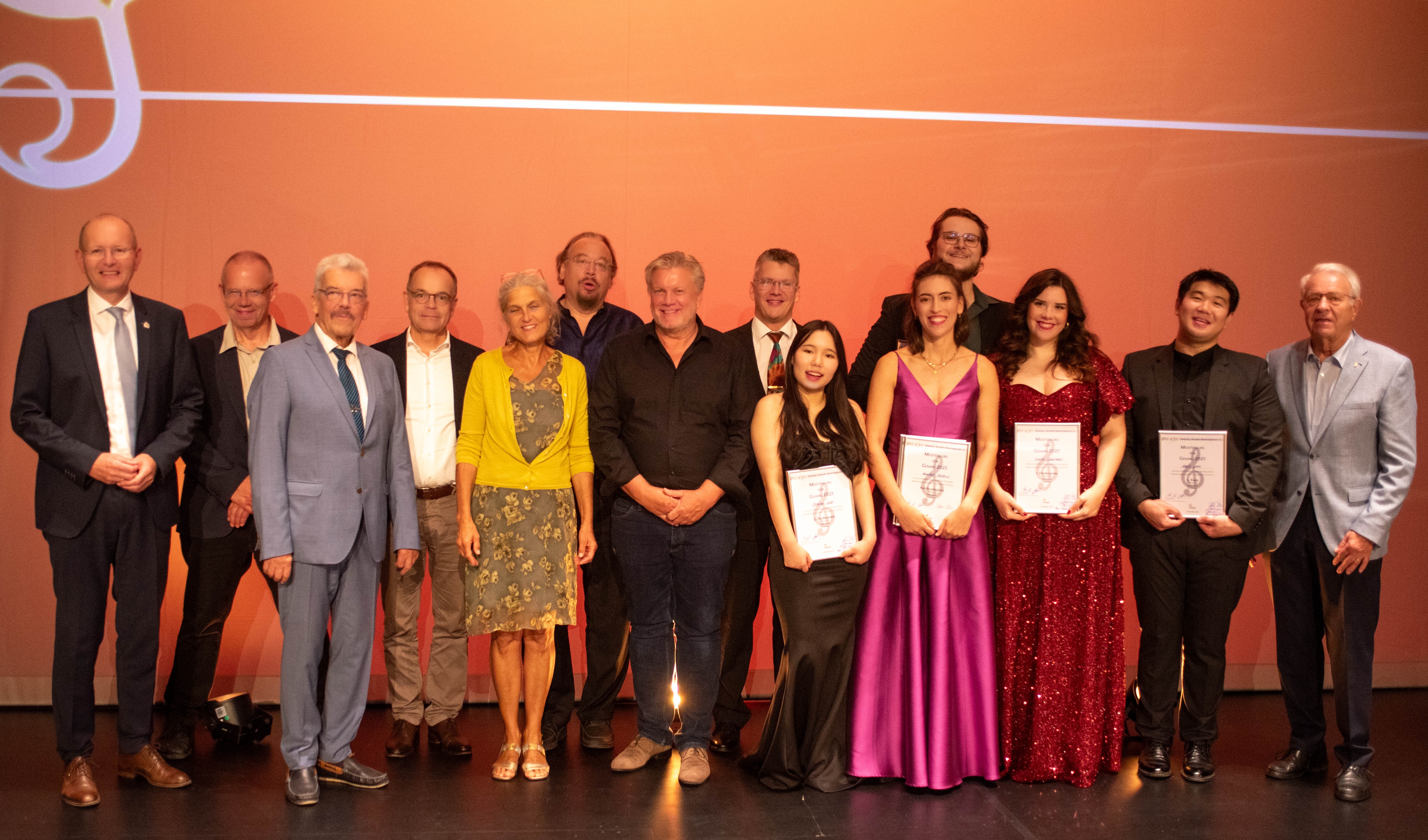 Gruppenbild des Meistersingerkurses in Neustadt/W. (Quelle: Michael Kärcher, Förderkreis Neustadter Meistersingerkurse e.V.) Gruppenbild des Meistersingerkurses in Neustadt/W.