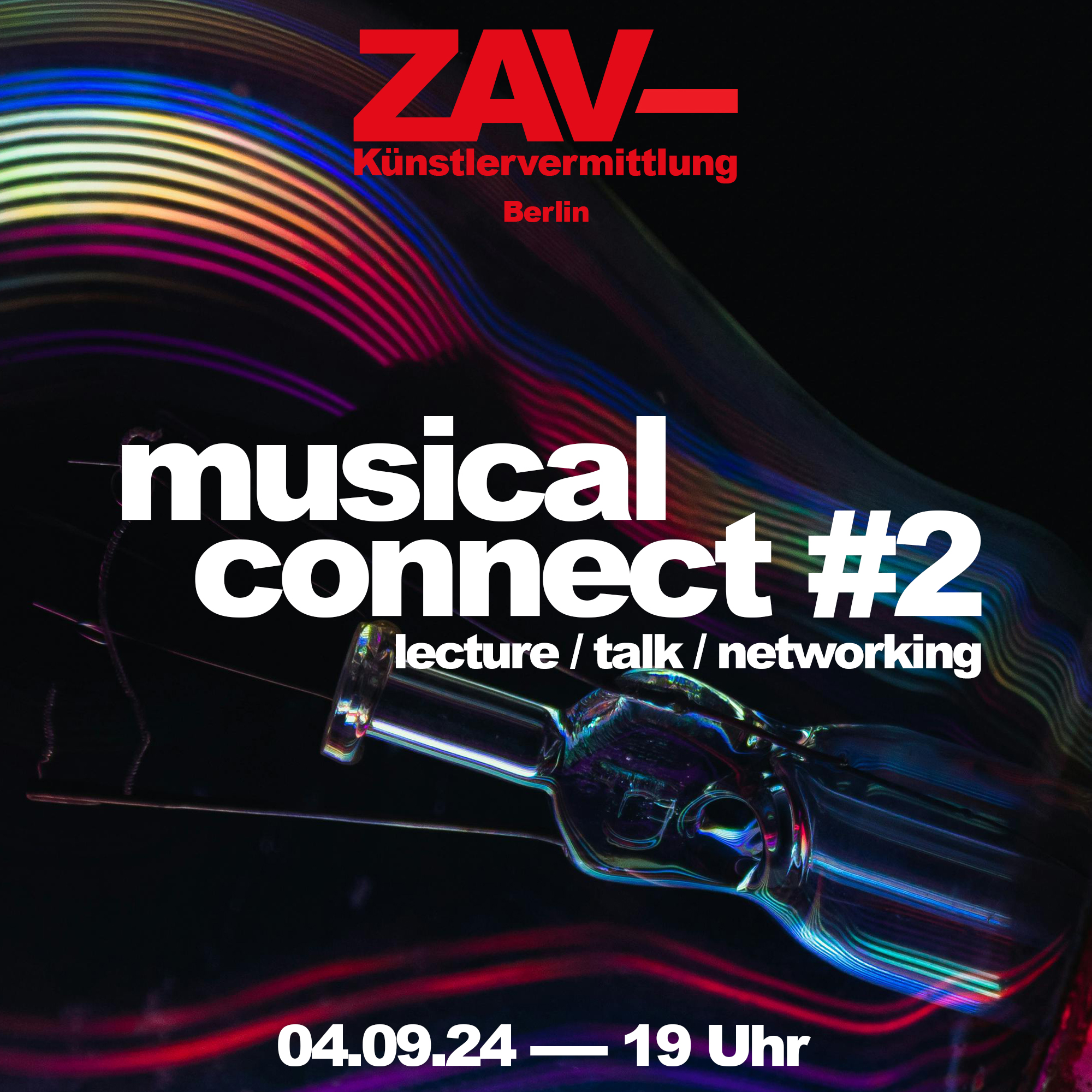 Ein quardratisches Bild mit einem von der ZAV-Künstlervermitltung entworfenen Motiv, das ein entfremdetes Mikrophon zeigt und die Veranstaltung bewirbt. Ein quardratisches Bild mit einem von der ZAV-Künstlervermitltung entworfenen Motiv, das ein entfremdetes Mikrophon zeigt und die Veranstaltung bewirbt.